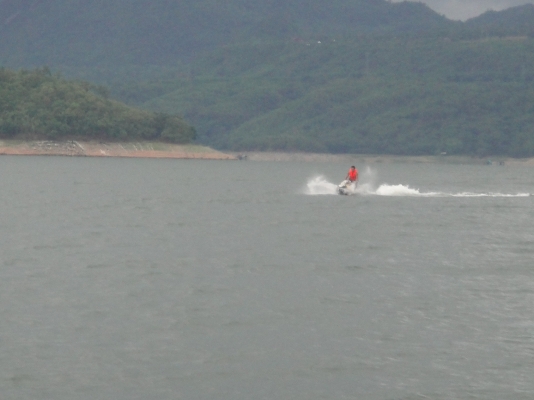 ขายเจ็ทสกียืน kawasaki 650 ขายเจ็ทสกียืน kawasaki 650