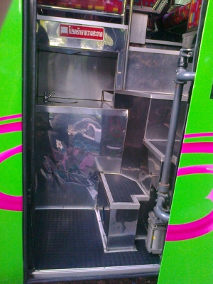 ขายบัสแอร์ 6 ล้อ12 เมตรถุงลมเครื่องท้ายแอร์ไฟฟ้าตัวถังเชิดชัยสเตนเลสทั้งลูกเบาะกํามะหยี่ 45 ที่นั่งเปลี่ยนเครื่องเกียร์อินเตอร์หม้อนํ้าใหม่ ขายบัสแอร์ 6 ล้อ12 เมตรถุงลมเครื่องท้ายแอร์ไฟฟ้าตัวถังเชิดชัยสเตนเลสทั้งลูกเบาะกํามะหยี่ 45 ที่นั่งเปลี่ยนเครื่องเกียร์อินเตอร์หม้อนํ้าใหม่