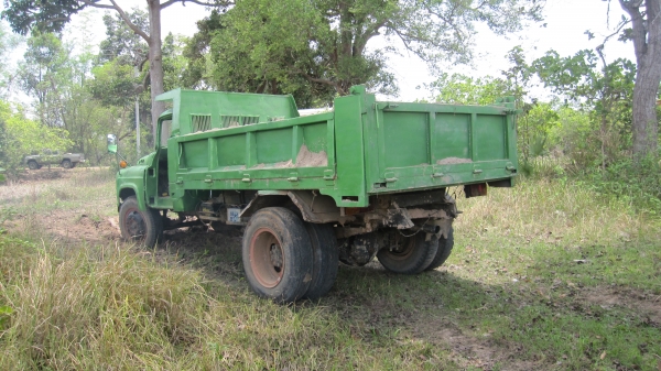 ขายด่วนนิสสันหัวยาว ถึงวันที่ 28 พ.ค. 56 เท่านั้น