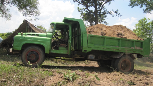 ขายด่วนนิสสันหัวยาว ถึงวันที่ 28 พ.ค. 56 เท่านั้น