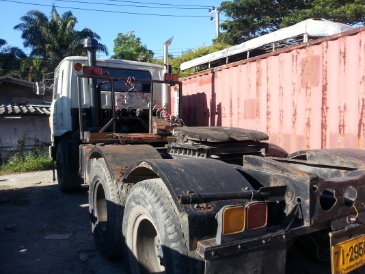 นิสันหัวสามใบปัดต่อรองได้ครับ รถสวยพร้อมใช้งานเลย