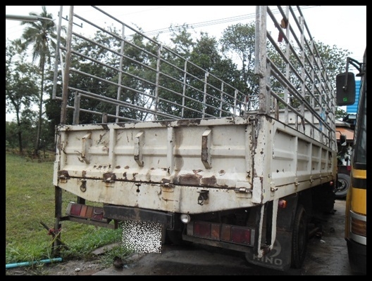 สิบล้อฮีโน่ FD สภาพดี น่าใช้ ราคาจิ๊บๆ