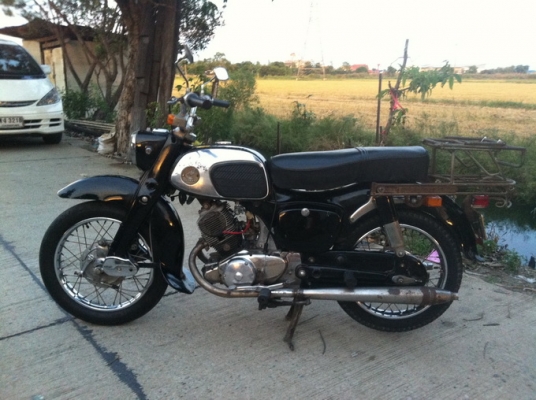 ขาย c92 โครง benly สวยๆเดิมๆ แห้งๆ มีทะเบียนโอน ภาษีเต็ม เครื่องจบ สีดี ขีไกลๆได้ไม่มีปัญหา 55000 0819884773