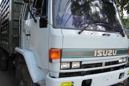 ขายเหล็กแผงข้างรถสิบล้อ ของ PANUS สภาพดีถ้าจะทำกระบะใหม่ลองพิจารณาดูอันนี้ครับคุ้มๆ ขายเหล็กแผงข้างรถสิบล้อ ของ PANUS สภาพดีถ้าจะทำกระบะใหม่ลองพิจารณาดูอันนี้ครับคุ้มๆ