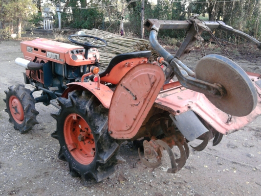 ขาย KOBOTA B7001 พร้อมโรตารี่ รถสวยมากครับมี VDO ขาย KOBOTA B7001 พร้อมโรตารี่ รถสวยมากครับมี VDO