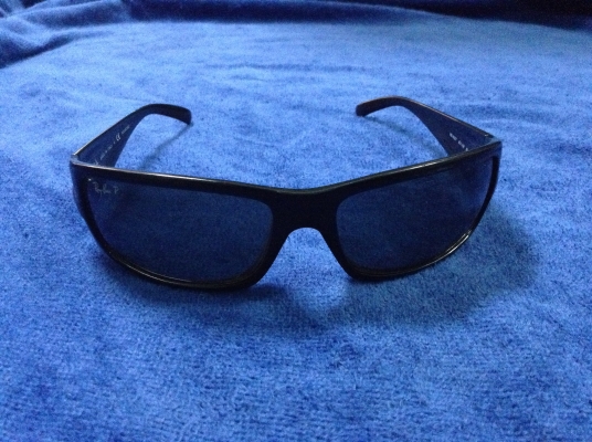 ขายแว่นrayBan rb4057 601/58แท้ๆ ไม่แท้ยินดีคืนเงินครับ