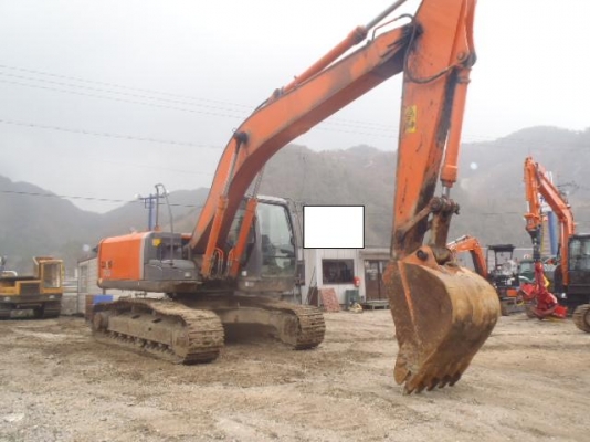 รถขุด HITACHI ZX200ปี2007 รถนอกนำเข้า สวยครับ ราคาไม่แพง มานะ 085-9049669