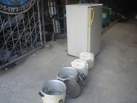 เหมาร้านข้าวหมกไก่มา  แถวสะพานใหม่  สภาพใช้ได้  ขายเหมา