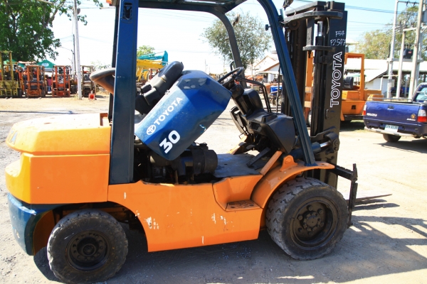 ขายรถโฟล์คลิฟ TOYOTA 7FDN30