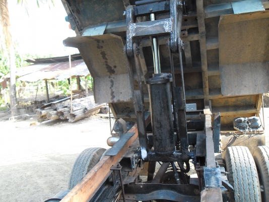 ขายหกล้อ Hino Km500 สภาพพร้อมใช้งาน เครื่องดี ยางดี ครัชชีสวย