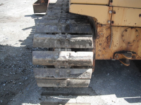 รถแทรกเตอร์ KOMATSU D31P-18 รถนอกนำเข้า สภาพดี เครื่องดี ไม่เคยใช้ในไทย  ติดต่อ มานะ 085-9049669