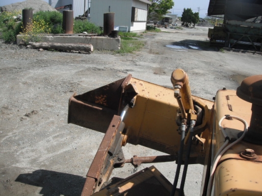 รถแทรกเตอร์ KOMATSU D31P-18 รถนอกนำเข้า สภาพดี เครื่องดี ไม่เคยใช้ในไทย  ติดต่อ มานะ 085-9049669