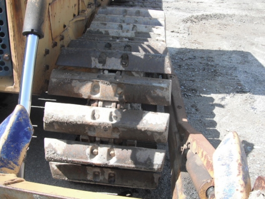 รถแทรกเตอร์ KOMATSU D31P-18 รถนอกนำเข้า สภาพดี เครื่องดี ไม่เคยใช้ในไทย  ติดต่อ มานะ 085-9049669