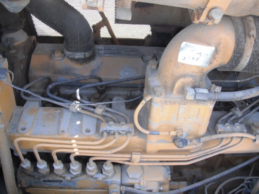 รถแทรกเตอร์ KOMATSU D31P-18 รถนอกนำเข้า สภาพดี เครื่องดี ไม่เคยใช้ในไทย  ติดต่อ มานะ 085-9049669