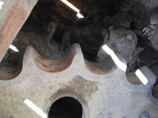 รถแทรกเตอร์ KOMATSU D31P-18 รถนอกนำเข้า สภาพดี เครื่องดี ไม่เคยใช้ในไทย  ติดต่อ มานะ 085-9049669