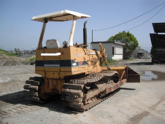 รถแทรกเตอร์ KOMATSU D31P-18 รถนอกนำเข้า สภาพดี เครื่องดี ไม่เคยใช้ในไทย  ติดต่อ มานะ 085-9049669