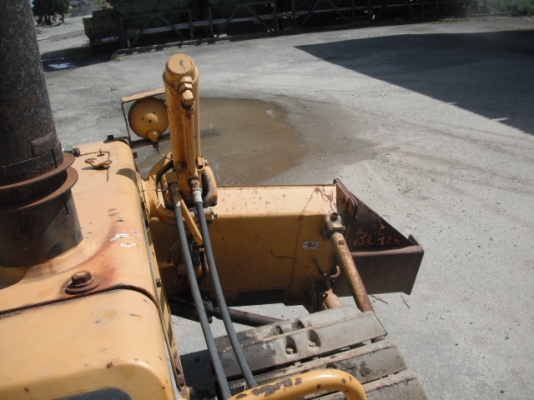 รถแทรกเตอร์ KOMATSU D31P-18 รถนอกนำเข้า สภาพดี เครื่องดี ไม่เคยใช้ในไทย  ติดต่อ มานะ 085-9049669