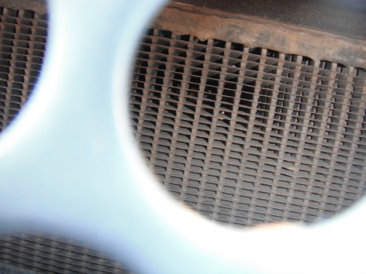 รถแทรกเตอร์ KOMATSU D31P-18 รถนอกนำเข้า สภาพดี เครื่องดี ไม่เคยใช้ในไทย  ติดต่อ มานะ 085-9049669