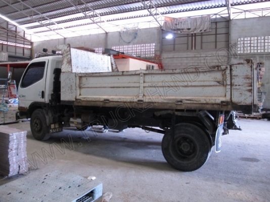 รถบรรทุก 6 ล้อดั๊มพ์ ยี่ห้อ MITSUBISHI จดทะเบียนเมื่อวันที่ 21 กุมภาพันธ์ 2546