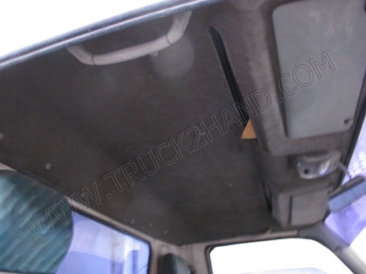 รถบรรทุก 6 ล้อดั๊มพ์ ยี่ห้อ MITSUBISHI จดทะเบียนเมื่อวันที่ 21 กุมภาพันธ์ 2546