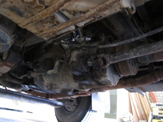 รถบรรทุก 6 ล้อดั๊มพ์ ยี่ห้อ MITSUBISHI จดทะเบียนเมื่อวันที่ 21 กุมภาพันธ์ 2546