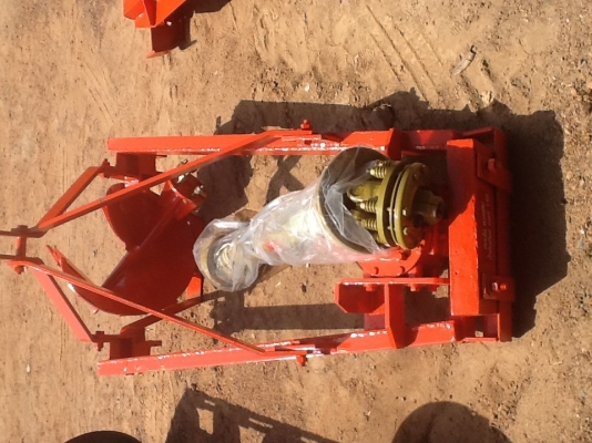 ขุดหลุมปลูกยางพารา ปลูกต้นไม้ ทำรั้ว ของ LCS หัวนอก คุณภาพสูงรุ่นใหม่ล่าสุด