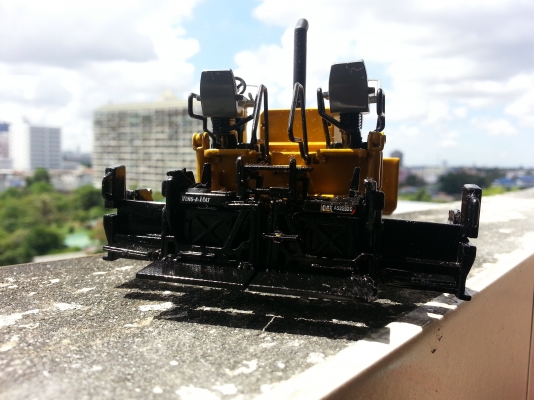 โมเดลรถปูยางคับAP600พร้องส่งคับ โมเดลรถปูยางคับAP600พร้องส่งคับ