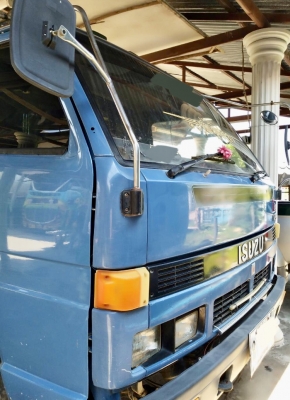 ISUZU NPR 115 HP 4BD1 หกล้อดั๊มพ์ ช่วงล่างใหญ่ เกียร์ร็อก ติด F หน้าหลังครบแล้ว หัวบางเดิมภายใน แอร์ ISUZU NPR 115 HP 4BD1 หกล้อดั๊มพ์ ช่วงล่างใหญ่ เกียร์ร็อก ติด F หน้าหลังครบแล้ว หัวบางเดิมภายใน แอร์
