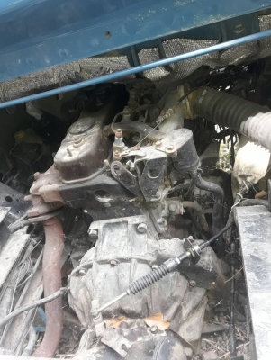 ISUZU NPR 115 HP 4BD1 หกล้อดั๊มพ์ ช่วงล่างใหญ่ เกียร์ร็อก ติด F หน้าหลังครบแล้ว หัวบางเดิมภายใน แอร์