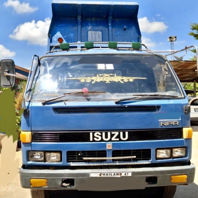 ISUZU NPR 115 HP 4BD1 หกล้อดั๊มพ์ ช่วงล่างใหญ่ เกียร์ร็อก ติด F หน้าหลังครบแล้ว หัวบางเดิมภายใน แอร์