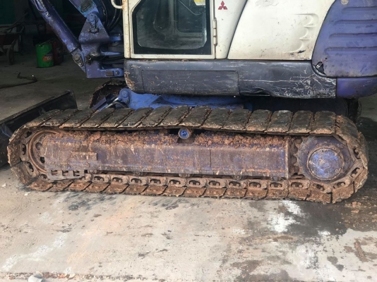 KOMATSU PC20-5 เครื่องปั้มดี เอวแน่น ช่วงล่างเต็ม ระบบไว  เอกสารอินวอยครบ #ยังไม่เคยใช้งานในไทย (รถกำลังเก็บงาน ทำสี เช็คเปลี่ยนถ่ายของเหลว เก็บงานหลวม) ชั่วโมงการทำงาน 2,9xx ชั่วโมง สนใจรีบจับจองเป็นเจ้าของได้เลยนะคับ ราคา240,000บาทต่อลองได้ หรือสนใจตามส