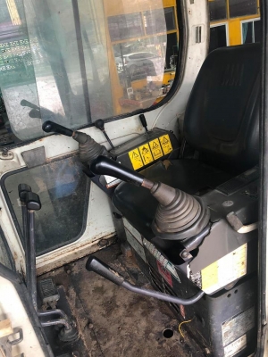 KOMATSU PC20-5 เครื่องปั้มดี เอวแน่น ช่วงล่างเต็ม ระบบไว  เอกสารอินวอยครบ #ยังไม่เคยใช้งานในไทย (รถกำลังเก็บงาน ทำสี เช็คเปลี่ยนถ่ายของเหลว เก็บงานหลวม) ชั่วโมงการทำงาน 2,9xx ชั่วโมง สนใจรีบจับจองเป็นเจ้าของได้เลยนะคับ ราคา240,000บาทต่อลองได้ หรือสนใจตามส