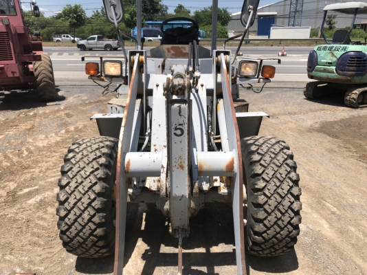 ขายรถตัก FURUKAWA FL35-2 เครื่องยนต์ 3 สูบ ระบบเลี้ยวเอวอ่อน 2000 ชม สมบูรณ์พร้อมใช้ครับ FROM JAPAN ติดต่อ 063-9316985 ID LINE : 0639316985