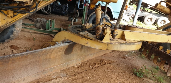 ขายรถเกรด CAT140G สภาพเดิมๆเอกสารทะเบียน ขายรถเกรด CAT140G สภาพเดิมๆเอกสารทะเบียน