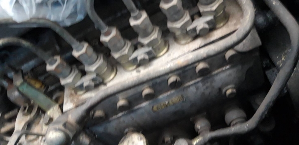 เครื่อง6HE1 มีตำหนิแตกจากการกระแทกด้านนอก แจ้งยกลง