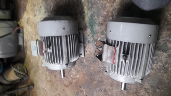 ขาย !! มอเตอร์.มิตซู.ขนาด5แรง380v.รอบ1440.สภาพพร้อมใช้งาน ขาย !! มอเตอร์.มิตซู.ขนาด5แรง380v.รอบ1440.สภาพพร้อมใช้งาน