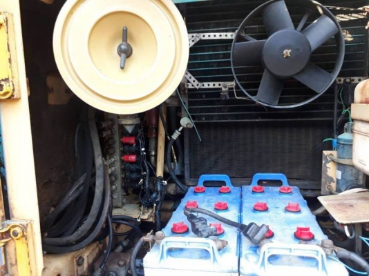 ขาย 850,000 KOMATSU pc 130-6 E ไฟฟ้าครบ เครื่องดี ปั๊มแรง เอวแน่น  ช่วงล่างเต็ม รถสวยสภาพพร้อมใช้มาก เอกกสารอินวอยท์ รถอยู่ กาฬสินธุ์ 090-772-3710 090-772-3708