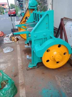 ขายเครื่องตัด4ฟุตพร้อมใช้ตัดได้4มิลคับ