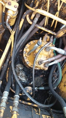 ขาย 695,000 CAT 320 B เอกสารเล่มทะเบียน ไฟฟ้าครบ เครื่องดี ปั๊มแรง เอวแน่น ช่วงล่างเต็ม บูมอาร์มมีปะ รถสีไม่สวย สภาพพร้อมใช้งาน รถอยู่ สิงห์บุรี 090-772-3710 090-772-3708