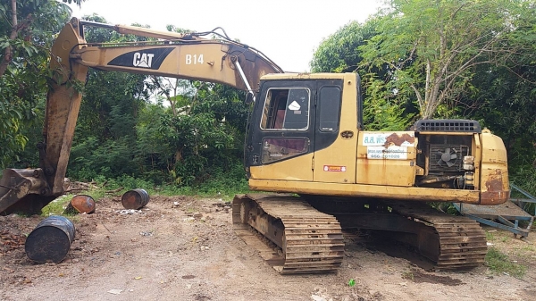 ขาย 695,000 CAT 320 B เอกสารเล่มทะเบียน ไฟฟ้าครบ เครื่องดี ปั๊มแรง เอวแน่น ช่วงล่างเต็ม บูมอาร์มมีปะ รถสีไม่สวย สภาพพร้อมใช้งาน รถอยู่ สิงห์บุรี 064-191-1112