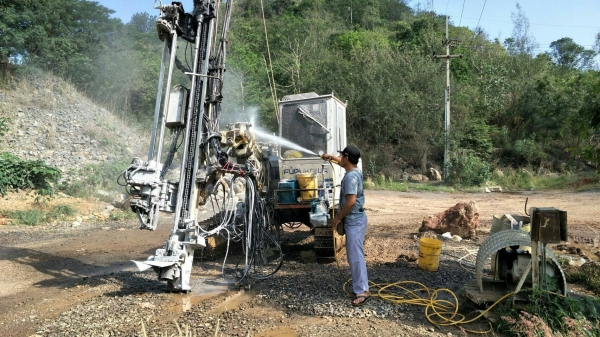 ขายโรงโม่หิน