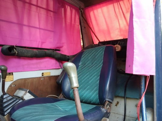 ขาย 695,000 KOBELCO sk 100-3 สภาพเก่านอก ไฟฟ้าครบ เครื่องดี ปั้มแรง เอวแน่น ช่วงล่างสวย เอกสารแจ้งจำหน่าย รถสวยพร้อมใช้ รถอยู่ บุรีรัมย์ 090-772-3710 090-772-3708