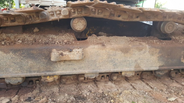 ขาย แบคโฮ KOMATSU PC200-5 ไม่มีทะเบียน คอนโทรลยาว เครื่อง 6BD1 เทอร์โบ ปั้มเดิม ช่วงล่าง 70\% ขาย แบคโฮ KOMATSU PC200-5 ไม่มีทะเบียน คอนโทรลยาว เครื่อง 6BD1 เทอร์โบ ปั้มเดิม ช่วงล่าง 70\%