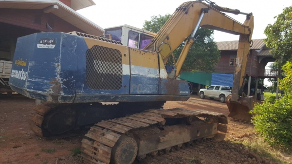 ขาย แบคโฮ KOMATSU PC200-5 ไม่มีทะเบียน คอนโทรลยาว เครื่อง 6BD1 เทอร์โบ ปั้มเดิม ช่วงล่าง 70\% ขาย แบคโฮ KOMATSU PC200-5 ไม่มีทะเบียน คอนโทรลยาว เครื่อง 6BD1 เทอร์โบ ปั้มเดิม ช่วงล่าง 70\%