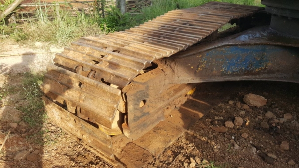 ขาย แบคโฮ KOMATSU PC200-5 ไม่มีทะเบียน คอนโทรลยาว เครื่อง 6BD1 เทอร์โบ ปั้มเดิม ช่วงล่าง 70\% ขาย แบคโฮ KOMATSU PC200-5 ไม่มีทะเบียน คอนโทรลยาว เครื่อง 6BD1 เทอร์โบ ปั้มเดิม ช่วงล่าง 70\%