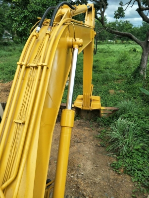 ขายคู๋ DAEWOO.DH220LC กับ DAEWOO DH220LC-3 SOLAR แยกซื้อก็ได้เอกสารเล่ม1คันเอกสารซื้อขาย1คันราคา 850