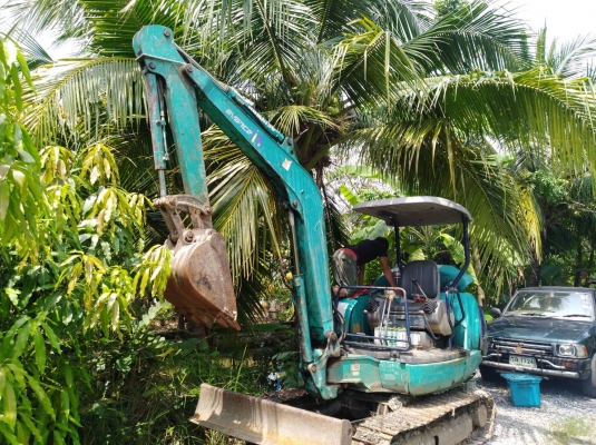 มีVDOขายKOMATSU.PC30-8 ราคา 260,000 มีVDOขายKOMATSU.PC30-8 ราคา 260,000