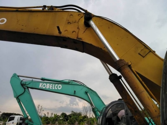 ขาย 385,000 บาท KOBELCO SK200 MARK 3 เครื่องดี ปั้มแรง โช่หนา เอวแน่น  เอกสารเล่มทะเบียน  รถอยู่  อุดรธานี โทร 0610710295  สนใจ รายการสินค้า อื่นๆ ที่ เว็ปไชค์ Truck2Hand https://www.truck2hand.com/index.php?actions=content/search&amp;member_id=136193  Fa