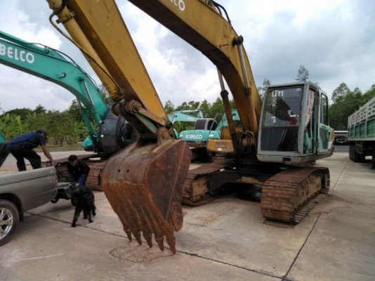 ขาย 385,000 บาท KOBELCO SK200 MARK 3 เครื่องดี ปั้มแรง โช่หนา เอวแน่น  เอกสารเล่มทะเบียน  รถอยู่  อุดรธานี โทร 0610710295  สนใจ รายการสินค้า อื่นๆ ที่ เว็ปไชค์ Truck2Hand https://www.truck2hand.com/index.php?actions=content/search&amp;member_id=136193  Fa