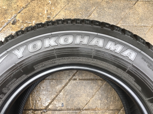 ยาง Yokohama 265-65-17 ปี 15 ดอกหนาปึก ยาง Yokohama 265-65-17 ปี 15 ดอกหนาปึก